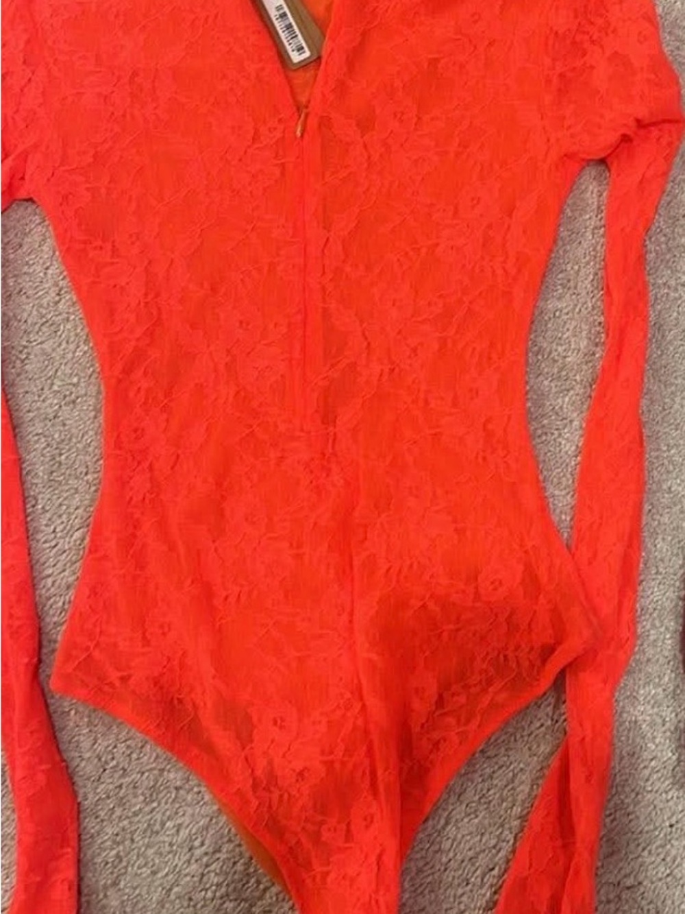 SKIMS RARE Long Sleeve Lace Zipup Bodysuit in Sunset